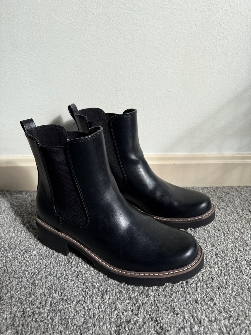 Universal Thread Black Chelsea Ankle Boots with Brown Trim